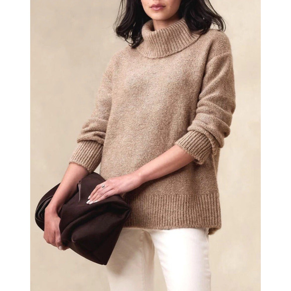 Banana Republic Oversized Turtleneck Sweater Women Medium Tan Wool Alpaca Cozy - Picture 1 of 15